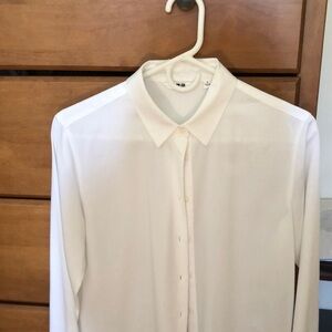UNIQLO Rayon long white sleeve blouse